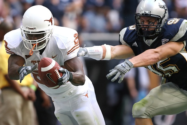 快船大胜篮网，小卡强势回归，平稳过渡连续第14赛季五成以上胜率.